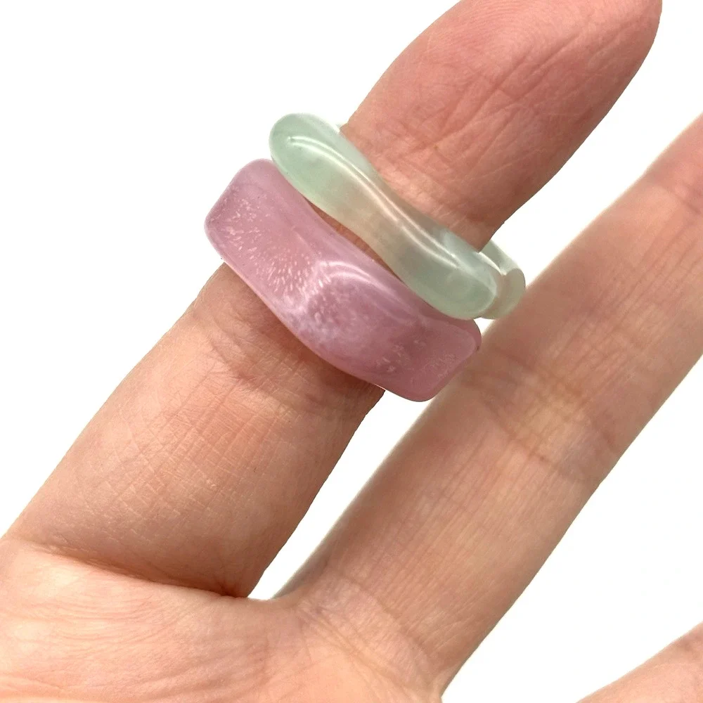 Set of 2 Vintage Y2K Pink and Blue Marbled Acrylic Geometric Square Rings 6 7.5